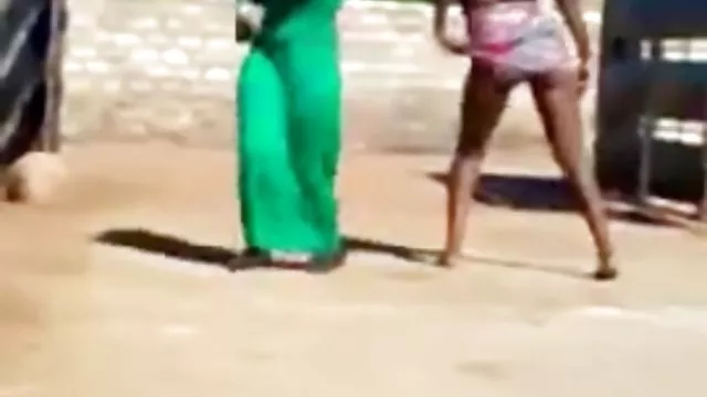 الإباحية بدون تسجيل الجيران القبض على ازبار عربية شخصين من الشباب