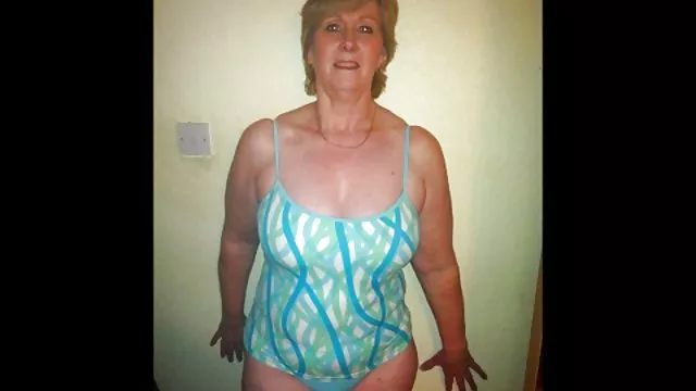 الإباحية بدون تسجيل بشكل طبيعي جدا ، كما في الخريف! زب رجل عربي