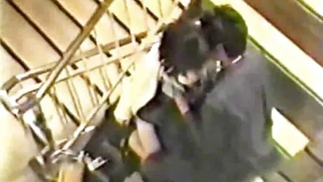 الإباحية بدون تسجيل فيديو مص زب مخفي مضحك من المعبود سيئة القاضي